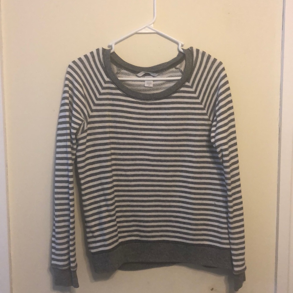 Gray&white sweater